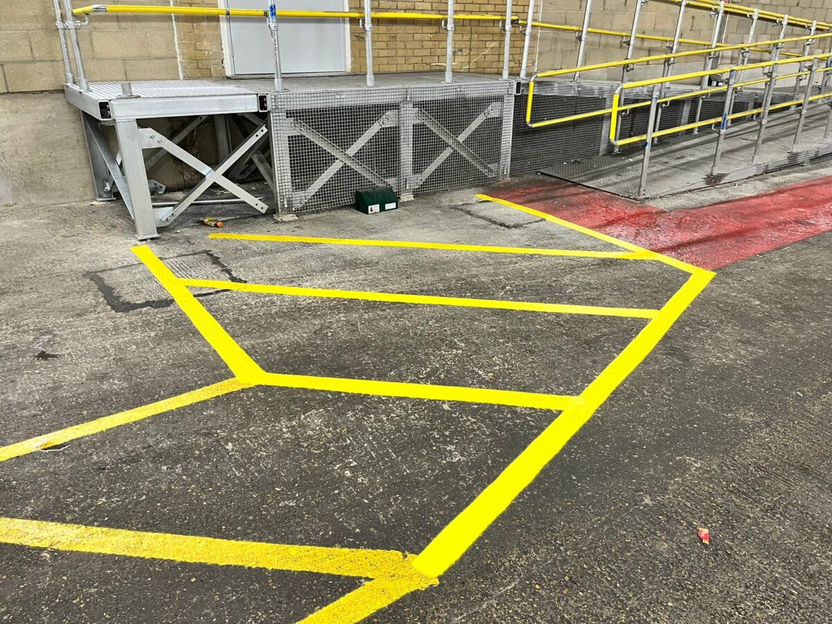loading bay line marking