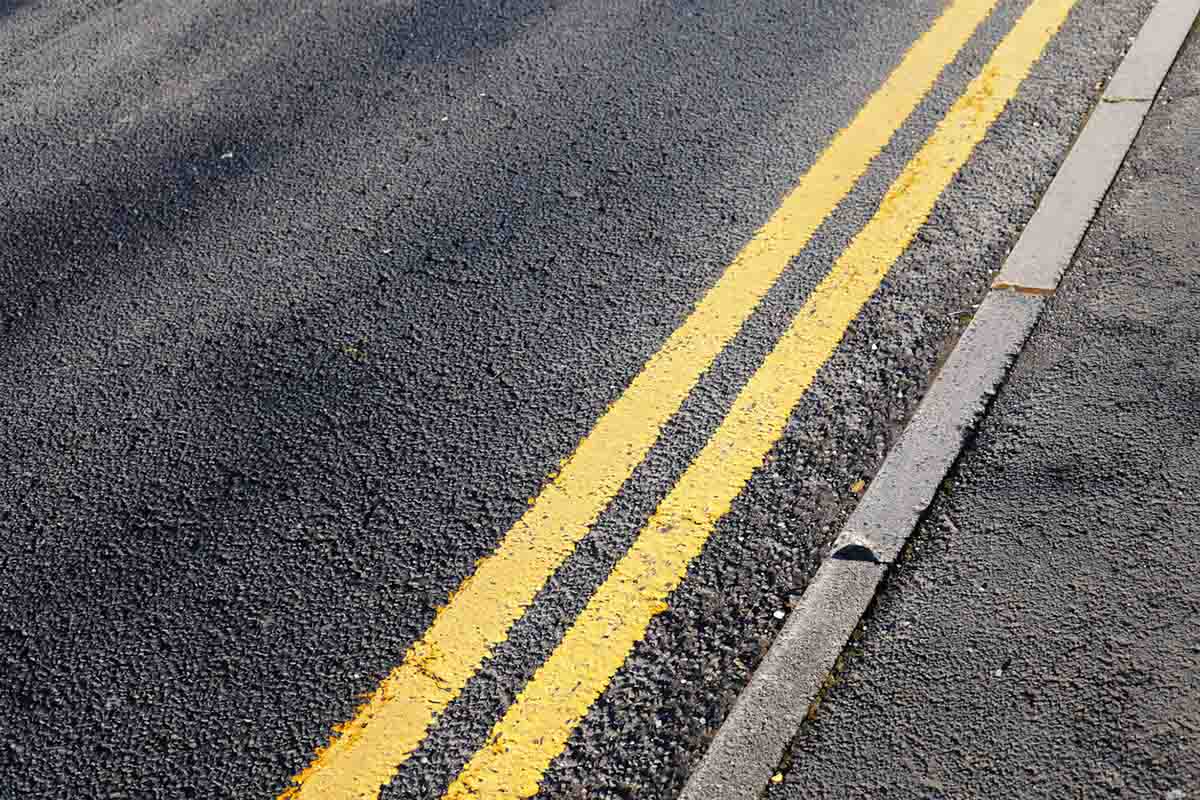 Double Yellow Lines